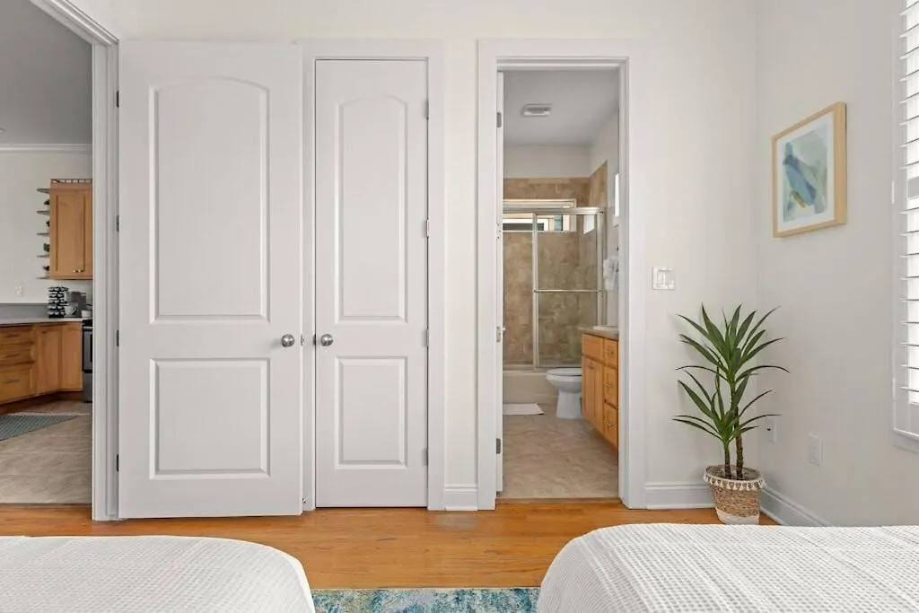 Semesterbostad Modern Beach Haues 4 Min Walk To Beach W/ Pool Bbq Panama City Beach