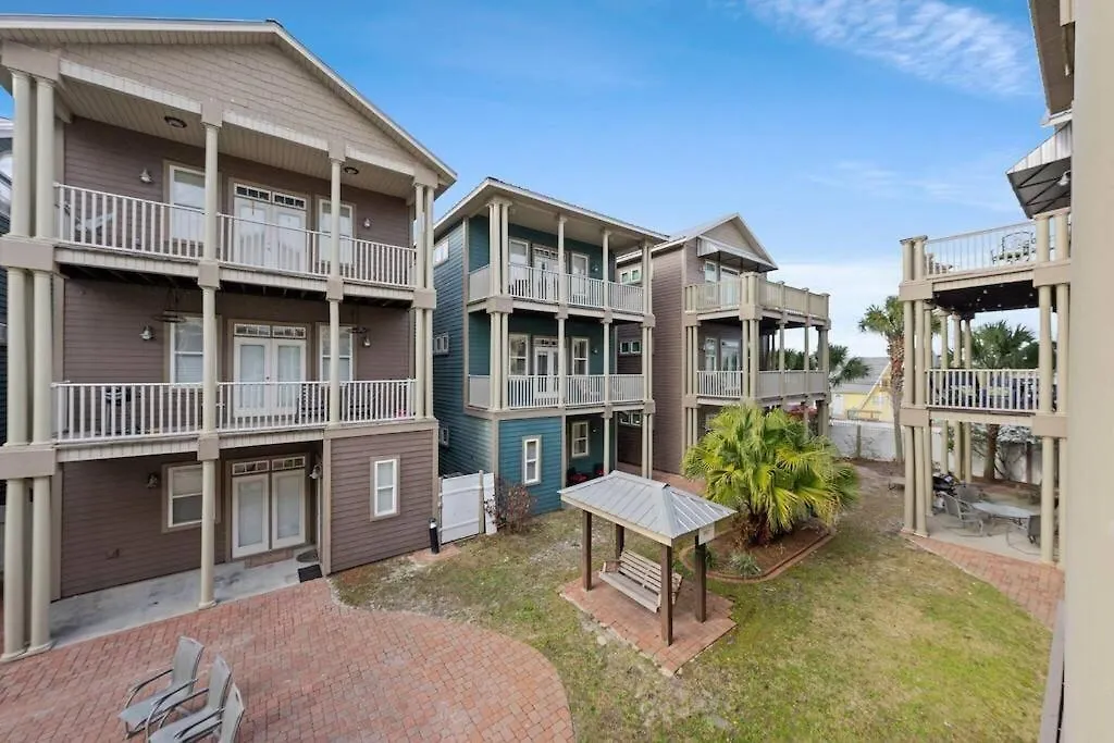 Semesterbostad Modern Beach Haues 4 Min Walk To Beach W/ Pool Bbq Panama City Beach